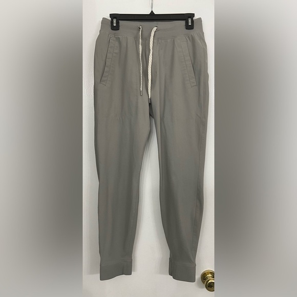 Vuori Meta Jogger Gray Jogger Pants Size Small - Picture 1 of 8
